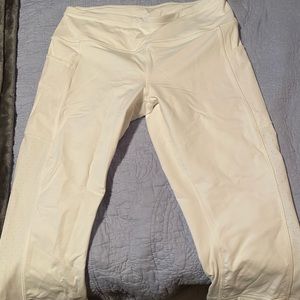 Size 10 Lululemon crop